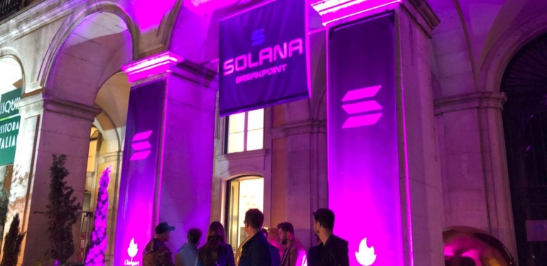 Solana (SOL) Rallies Past $100, Continuing Torrid Month